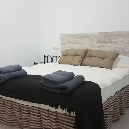Apartamentos La Bastida Тотана Екстериор снимка