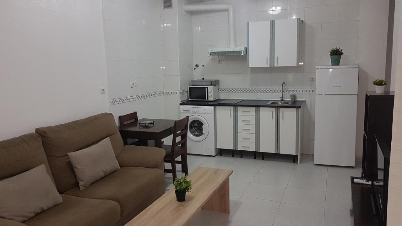 Apartamentos La Bastida Тотана Екстериор снимка