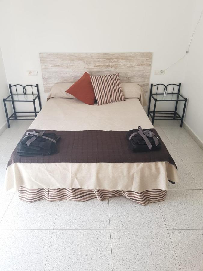 Apartamentos La Bastida Тотана Екстериор снимка