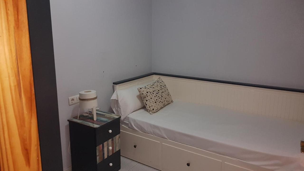 Apartamentos La Bastida Тотана Екстериор снимка