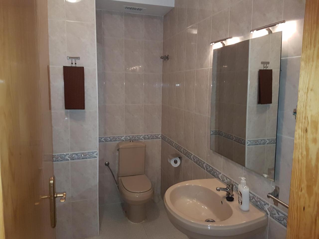 Apartamentos La Bastida Тотана Екстериор снимка