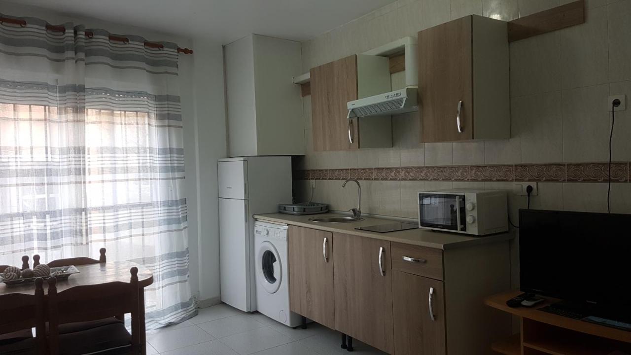 Apartamentos La Bastida Тотана Екстериор снимка