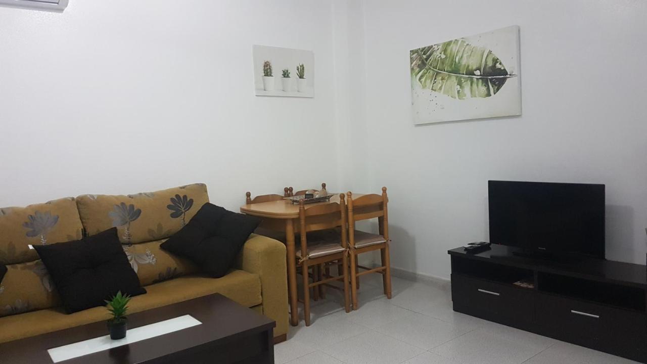 Apartamentos La Bastida Тотана Екстериор снимка