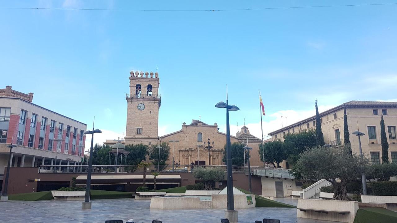 Apartamentos La Bastida Тотана Екстериор снимка