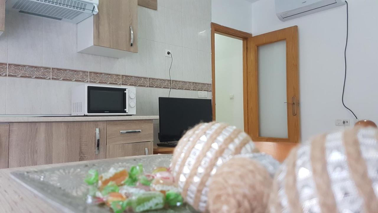 Apartamentos La Bastida Тотана Екстериор снимка